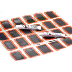 24 Rustines Rectangulaire + 2 Tubes De Colle -Mon Univers Velo Magasin 24 rustines rectangulaire 2 tubes de colle 2