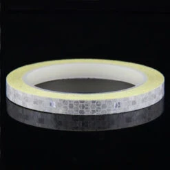 3M Scotchlite Sticker Réfléchissant Sur Cadre Vélo 9 3M Scotchlite Sticker Réfléchissant Sur Cadre Vélo -Mon Univers Velo Magasin 3m scotchlite sticker reflechissant sur cadre velo 3