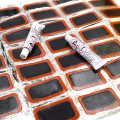 48 Rustines + 2 Tubes De Colle -Mon Univers Velo Magasin 48 rustines 2 tubes de colle 2