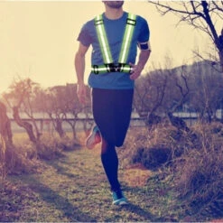 WOWOW Ceinture Jaune Réfléchissante Réglable Pour Piéton Ou Cycliste -Mon Univers Velo Magasin ceinture jaune reflechissante reglable pour pieton ou cycliste 4