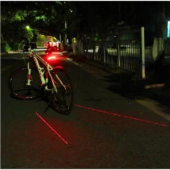 Clignotants LED Faisceau Laser USB Pour Vélo 9 Clignotants LED Faisceau Laser USB Pour Vélo -Mon Univers Velo Magasin clignotants led faisceau laser usb pour velo 3
