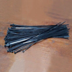 Collier De Serrage Flexible Noir Ou Blanc 4,5 X 350 Mm - Par 50 -Mon Univers Velo Magasin collier de serrage flexible noir ou blanc 45 x 350 mm par 50 3