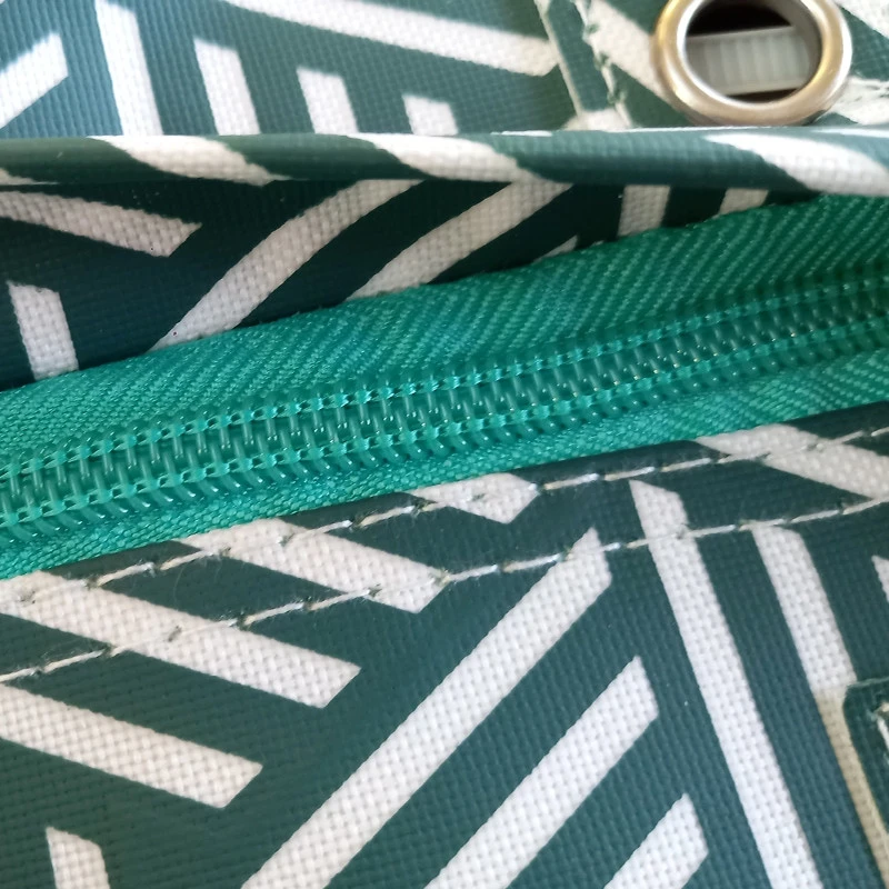 Coussin Pour Porte Bagage Motifs Géométriques Urban Proof 3 Coussin Pour Porte Bagage Motifs Géométriques Urban Proof – Image 3