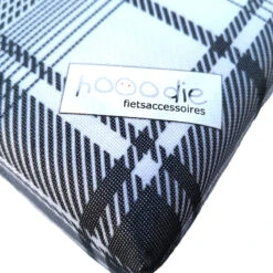 Coussin Super White Plaid Hooodie Big Pour Porte Bagage De Vélo -Mon Univers Velo Magasin coussin super white plaid hooodie big pour porte bagage de velo 4