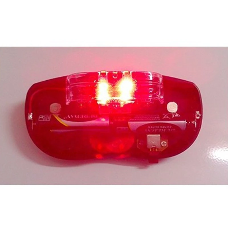 Eclairage Arrière Et Catadioptre Sur Porte-bagage De Vélo 4 Eclairage Arrière Et Catadioptre Sur Porte-bagage De Vélo – Image 4