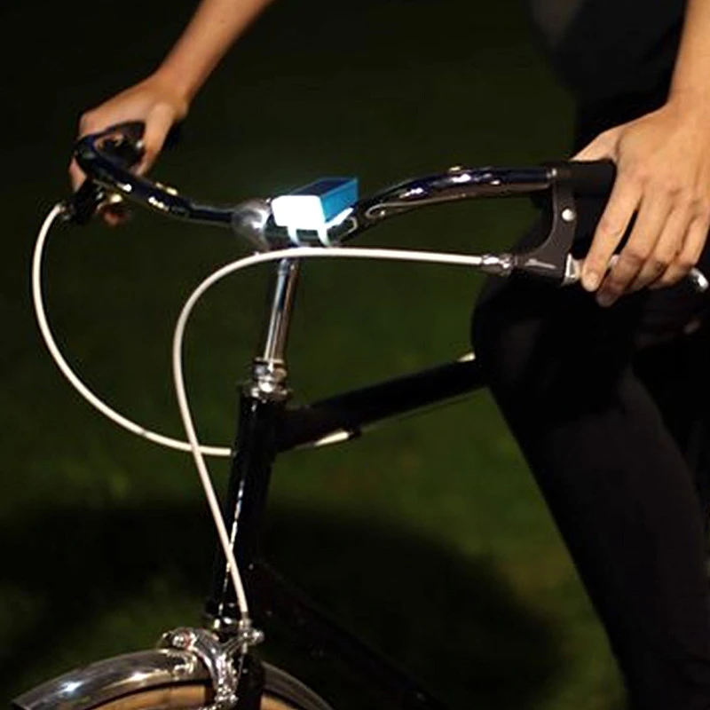 Eclairage Avant Et Arrière Solaire Pour Vélo LITTA 2 3 Eclairage Avant Et Arrière Solaire Pour Vélo LITTA 2 – Image 3