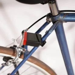 Eclairage Avant Et Arrière Solaire Pour Vélo LITTA 2 10 Eclairage Avant Et Arrière Solaire Pour Vélo LITTA 2 -Mon Univers Velo Magasin eclairage avant et arriere solaire pour velo litta 2 1 4