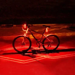 Éclairage Avec Lampes LED Ou Laser Pour Vélo Et Fixie 10 Éclairage Avec Lampes LED Ou Laser Pour Vélo Et Fixie -Mon Univers Velo Magasin eclairage avec lampes led ou laser pour velo et fixie 4