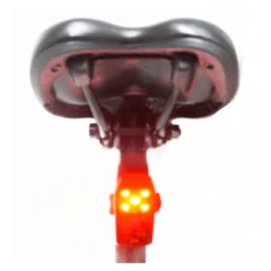 Feu Arrière Stop 5 LED Avec Cpateur De Mouvement Pour Vélo -Mon Univers Velo Magasin feu arriere stop 5 led avec cpateur de mouvement pour velo 2