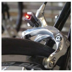 Feu Stop Pour Vélo - Nano Ilumenox 9 Feu Stop Pour Vélo - Nano Ilumenox -Mon Univers Velo Magasin feu stop pour velo nano ilumenox 3