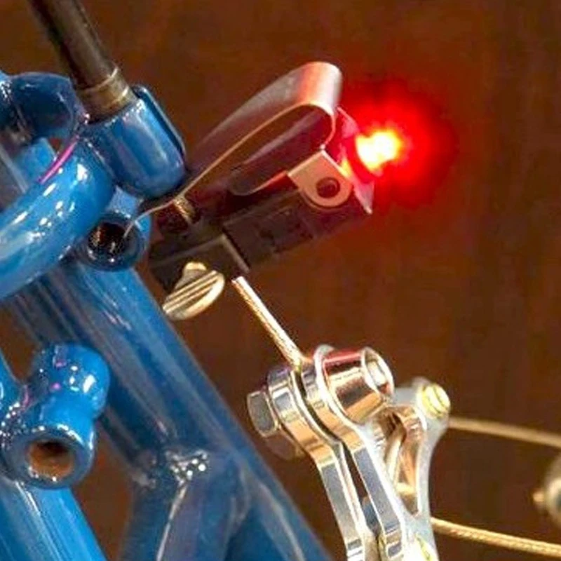 Feu Stop Pour Vélo - Nano Ilumenox 1 Feu Stop Pour Vélo - Nano Ilumenox