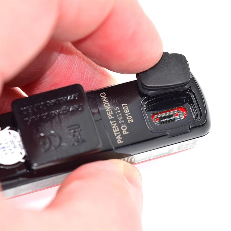 Feu Vélo Arrière Rechargeable USB Comet-X Pro Moon 5 Feu Vélo Arrière Rechargeable USB Comet-X Pro Moon – Image 5