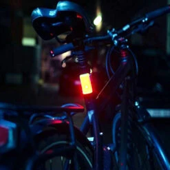 Lampe De Signalisation 2 LEDs Pour Cycliste ClipLight Wowow 8 Lampe De Signalisation 2 LEDs Pour Cycliste ClipLight Wowow -Mon Univers Velo Magasin lampe de signalisation 2 leds pour cycliste cliplight wowow 3