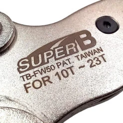 Super B Outil Pour Une Bonne Prise En Main Des Cassettes De Vélo 8 Super B Outil Pour Une Bonne Prise En Main Des Cassettes De Vélo -Mon Univers Velo Magasin outil pour une bonne prise en main des cassettes de velo 2