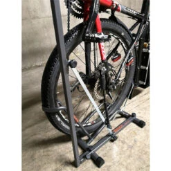 Présentoir Vertical 1 Vélo Roue AV Ou AR 26"/27,5"/29"/700 11 Présentoir Vertical 1 Vélo Roue AV Ou AR 26"/27,5"/29"/700 -Mon Univers Velo Magasin presentoir vertical 1 velo roue av ou ar 26 275 29 700 5