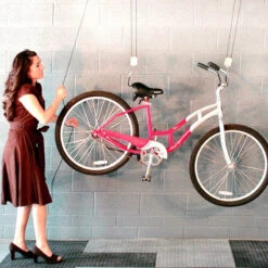 Range Vélo Au Plafond Charge Lourde Pour VAE -Mon Univers Velo Magasin range velo au plafond charge lourde pour vae 1