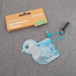 Réflecteur Enfant à Accrocher Bookman Sur Vêtement Ou Casque Vélo -Mon Univers Velo Magasin reflecteur enfant a accrocher bookman sur vetement ou casque velo 1 2