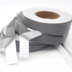 Ruban Adhésif Rétroréfléchissant Haute Visibilité 10 Ruban Adhésif Rétroréfléchissant Haute Visibilité -Mon Univers Velo Magasin ruban adhesif retroreflechissant haute visibilite 1 4