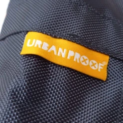 Sacoche Vélo Shopper 20 L En Matériau Recyclé Urban Proof -Mon Univers Velo Magasin sacoche velo shopper 20 l en materiau recycle urban proof 5